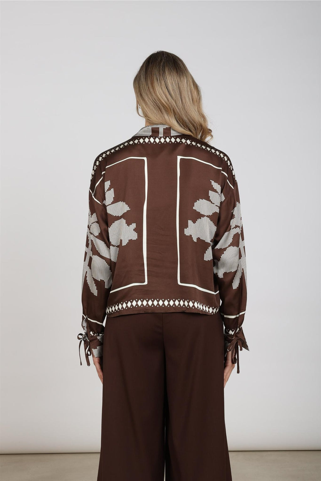 Bailey Blouse Cross