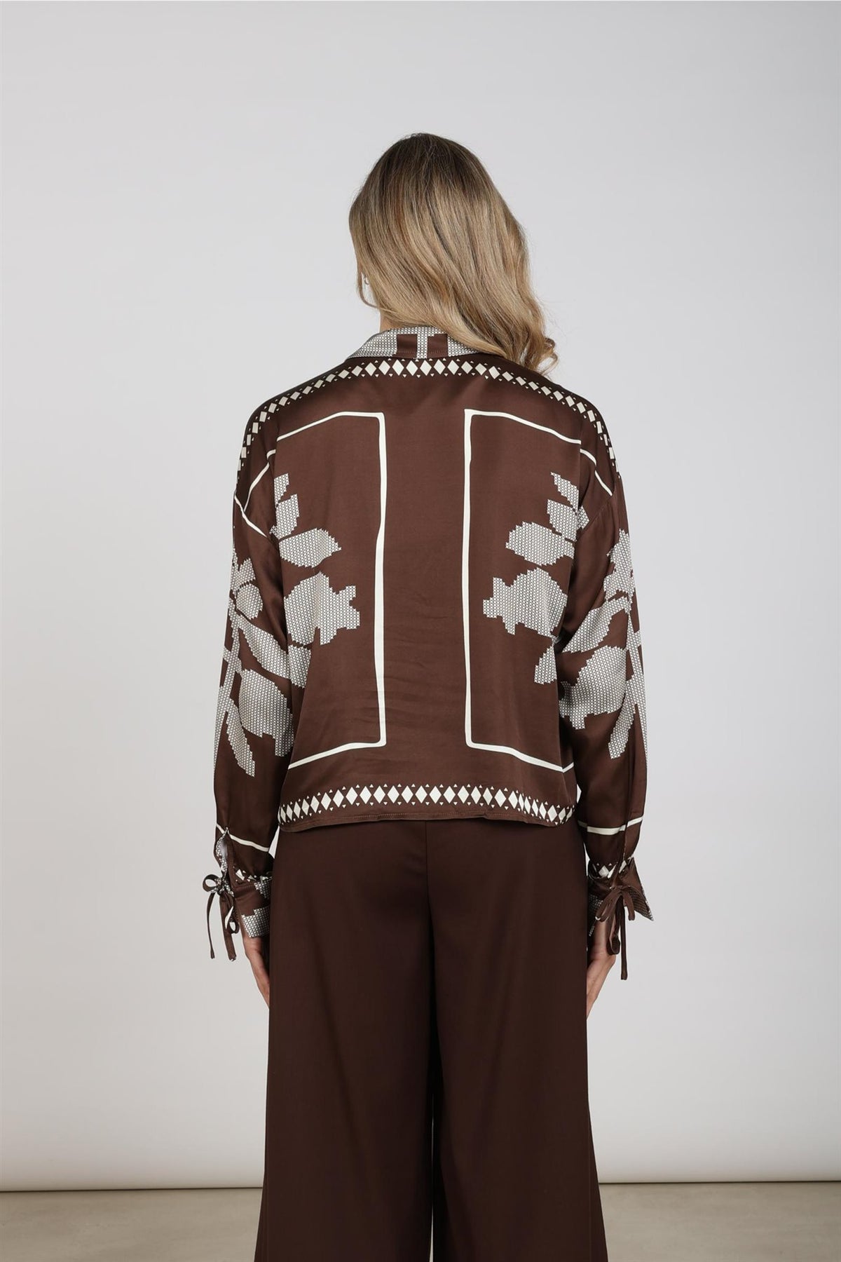 Bailey Blouse Cross