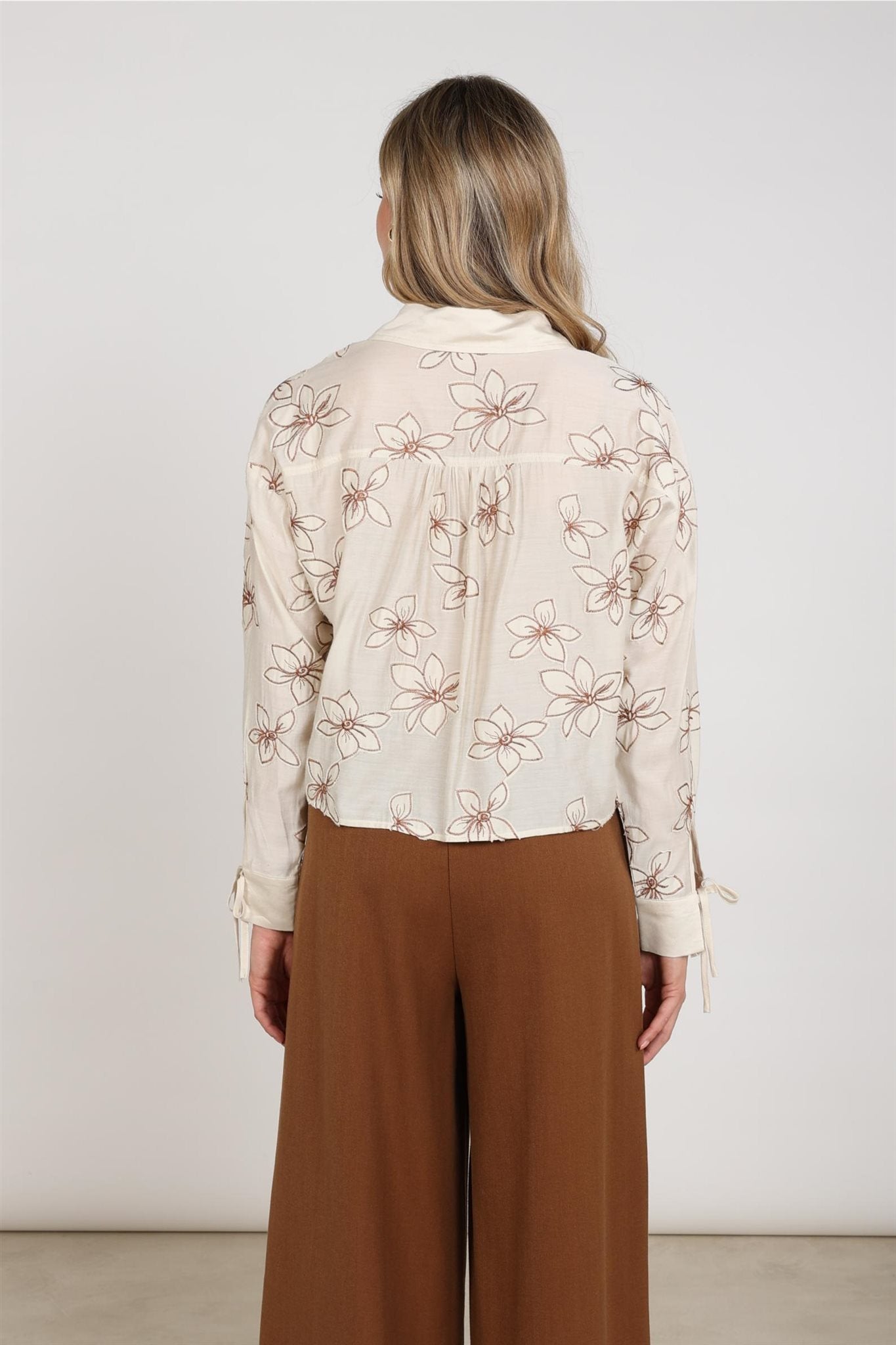 Bailey Blouse Flower