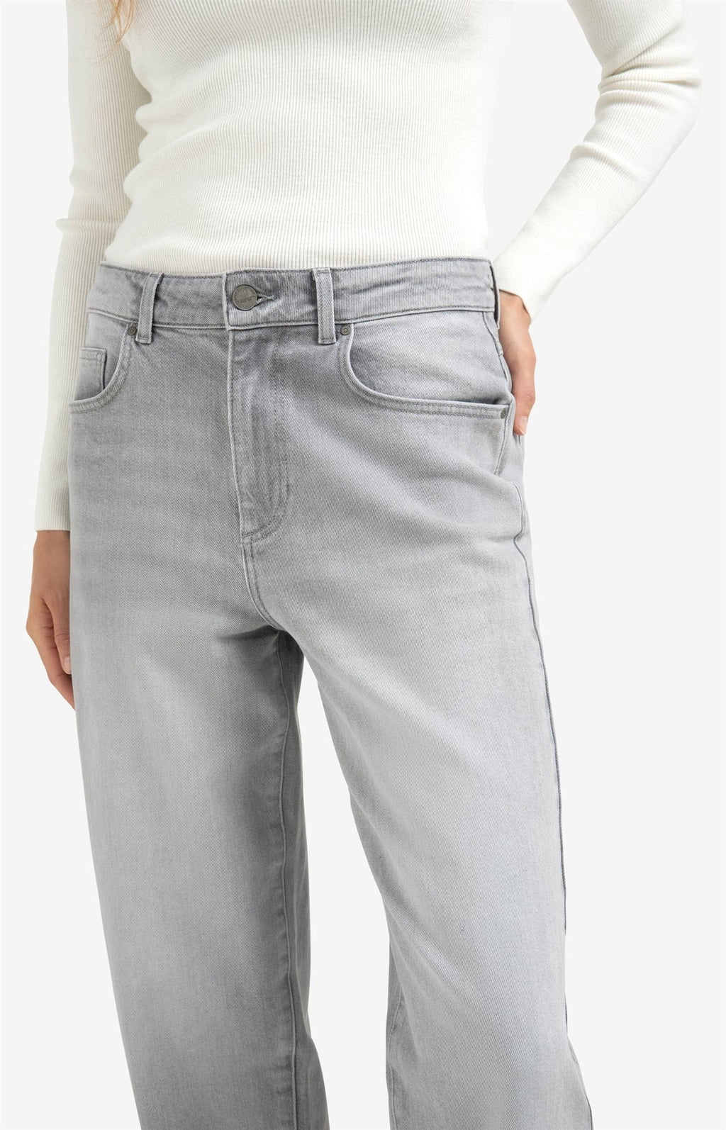 Barrel Fit Jeans