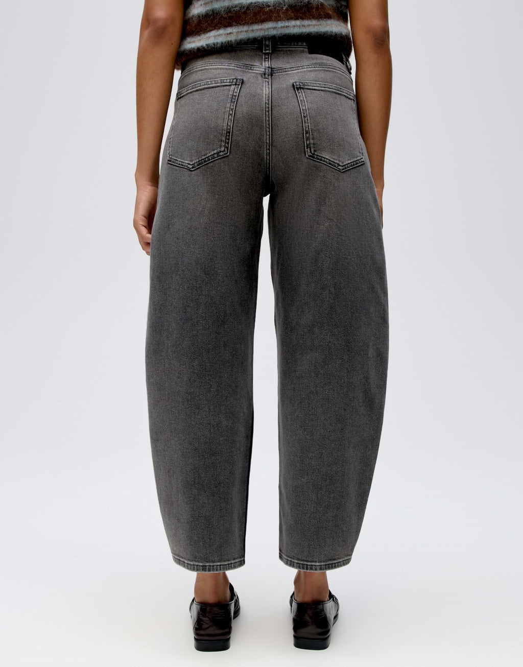 Barrel Jeans Lolah Motion