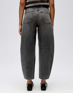 Barrel Jeans Lolah Motion