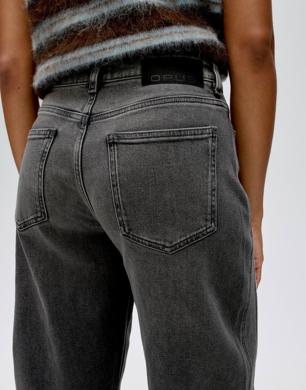 Barrel Jeans Lolah Motion