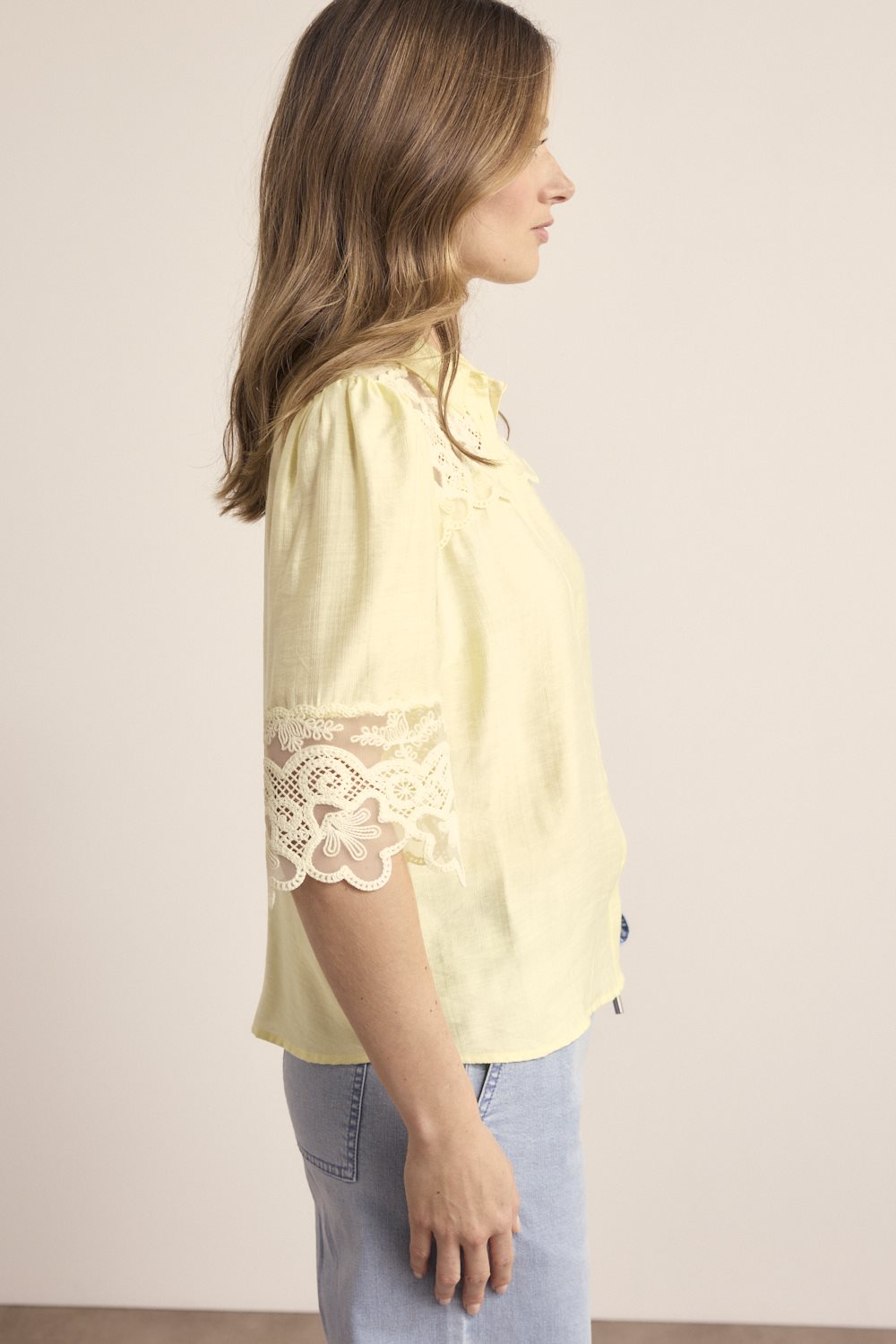 Blouse Lace Details