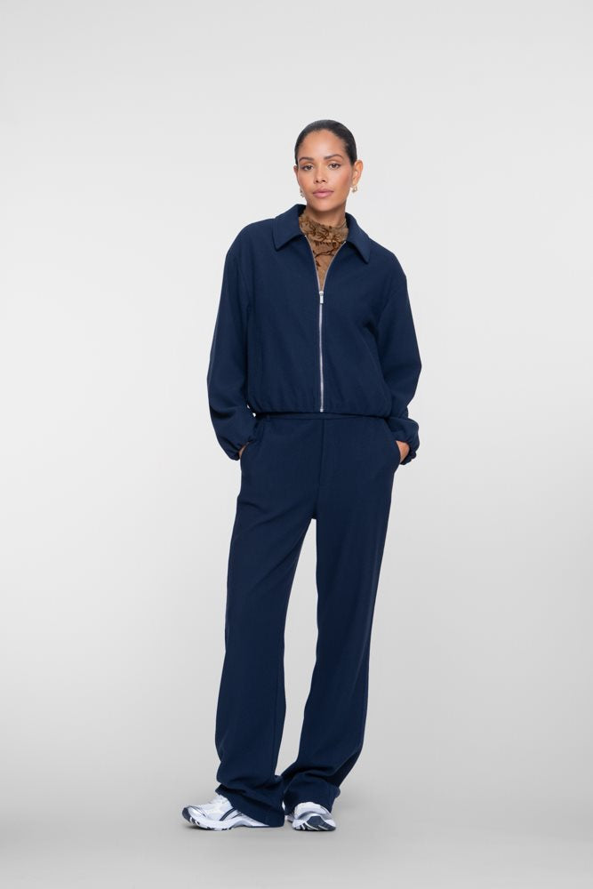 Comfy Bomberjasje