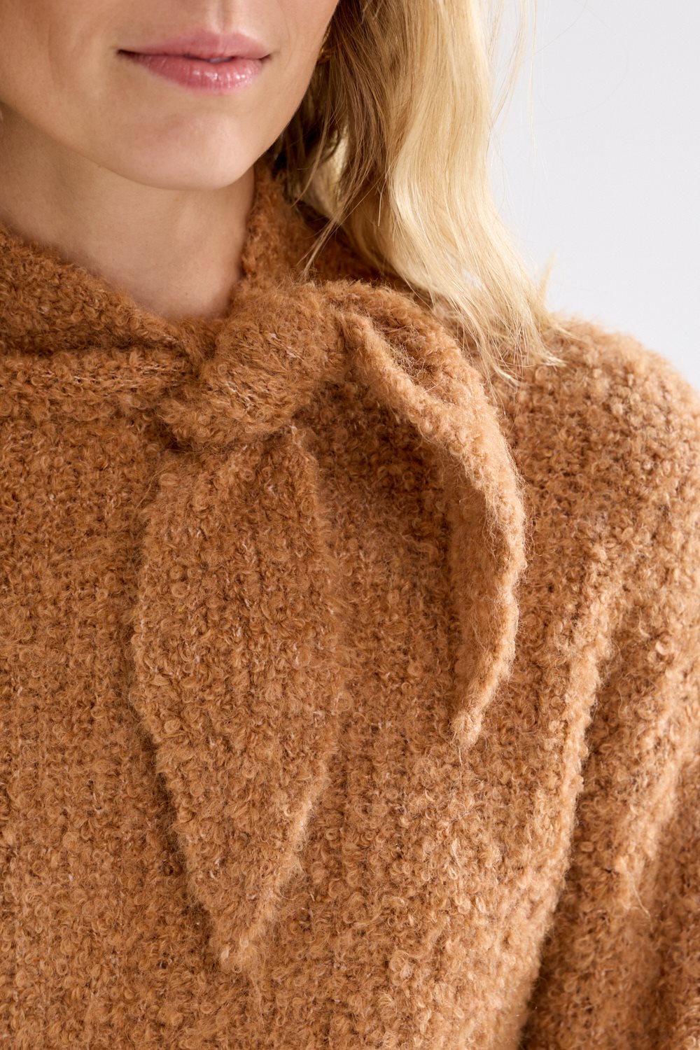 Bouclé Jumper Scarf Collar