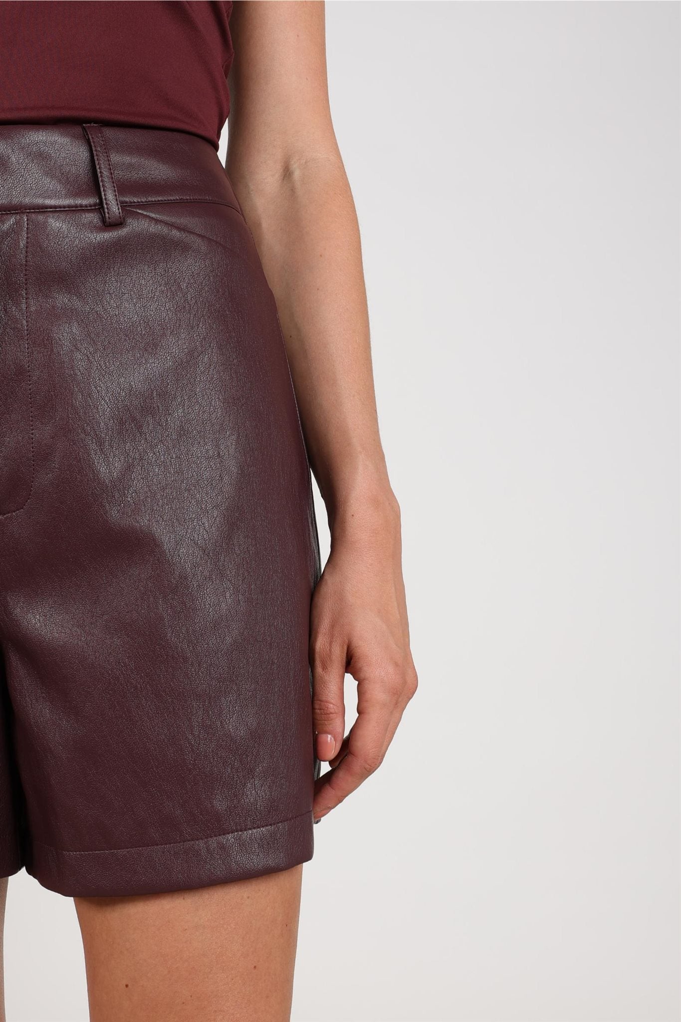 Dagmar Short PU