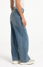 Denim Jeans met Naaddetails