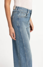 Denim Jeans met Naaddetails