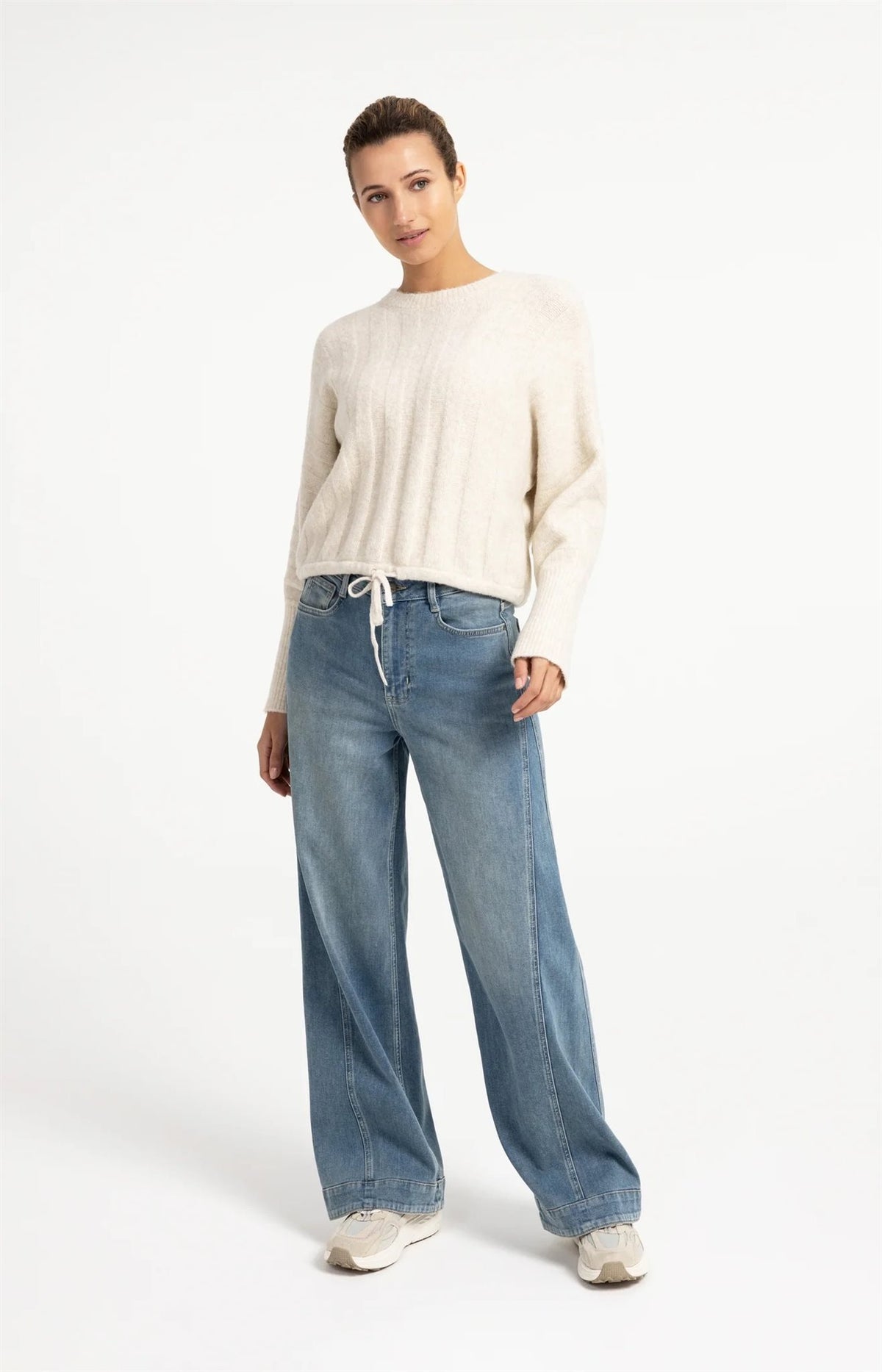Denim Jeans met Naaddetails