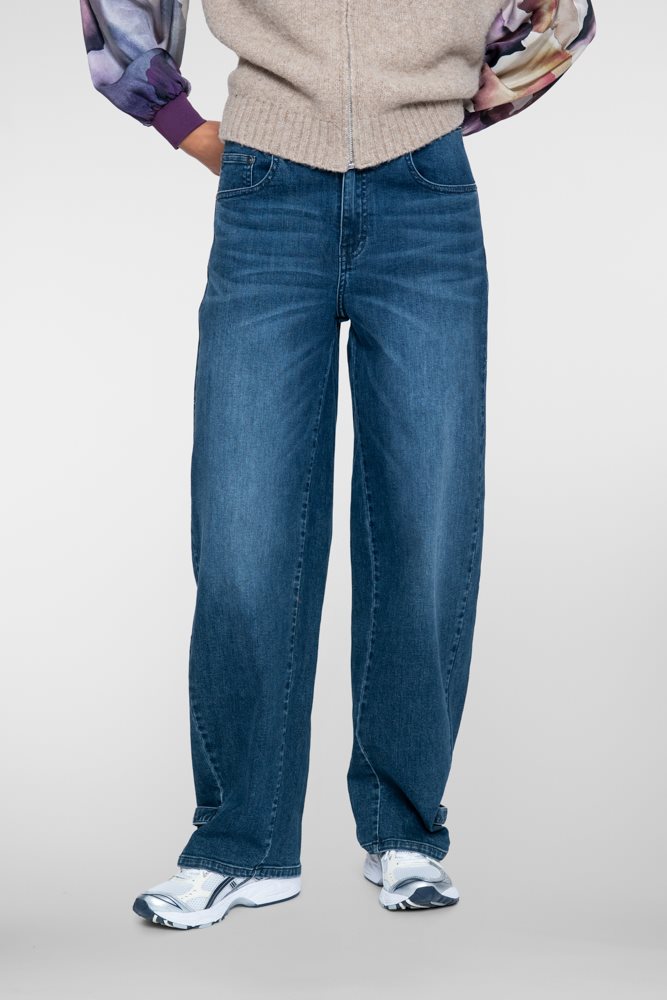 High Waist Barrel Jeans