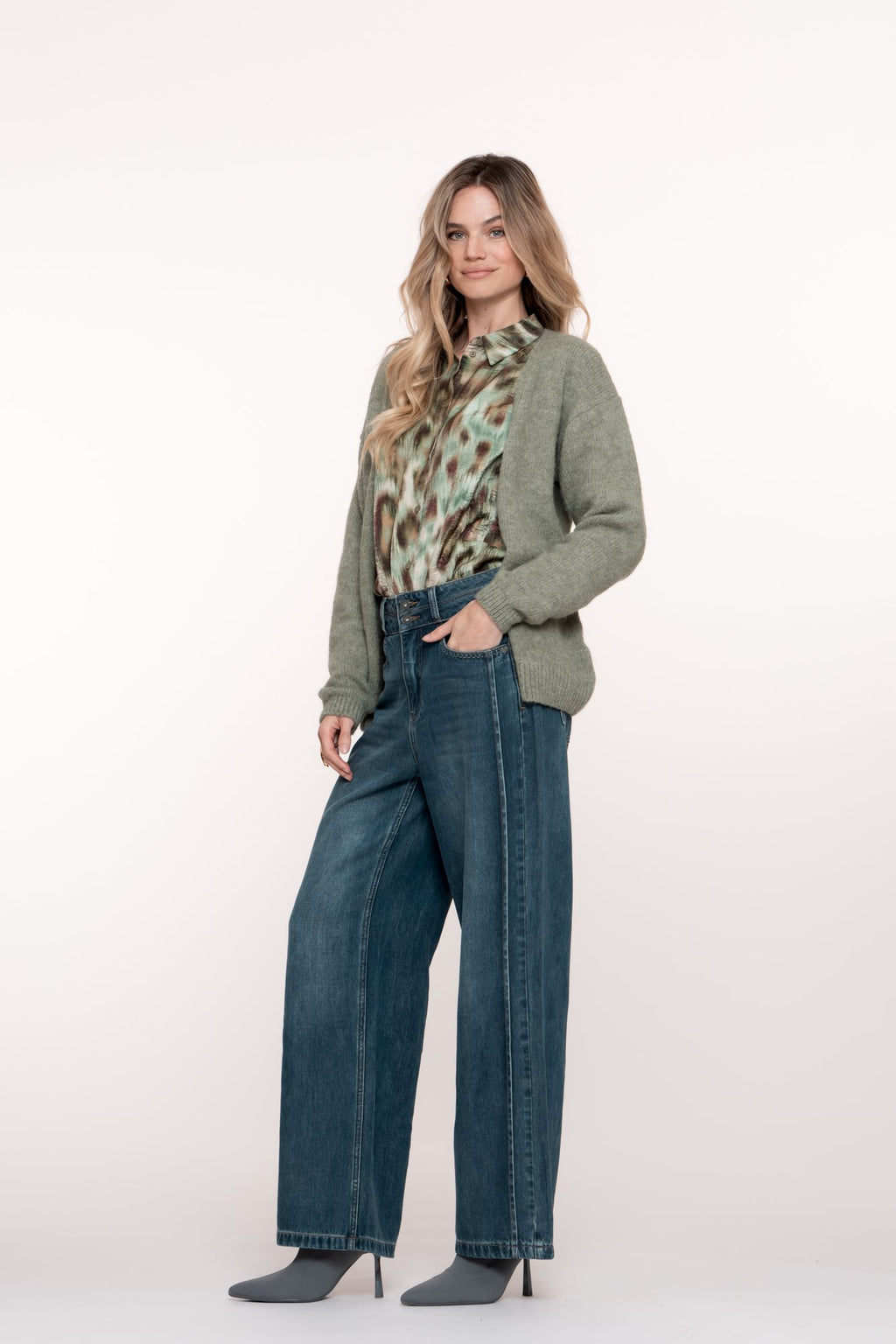Flared Jeans