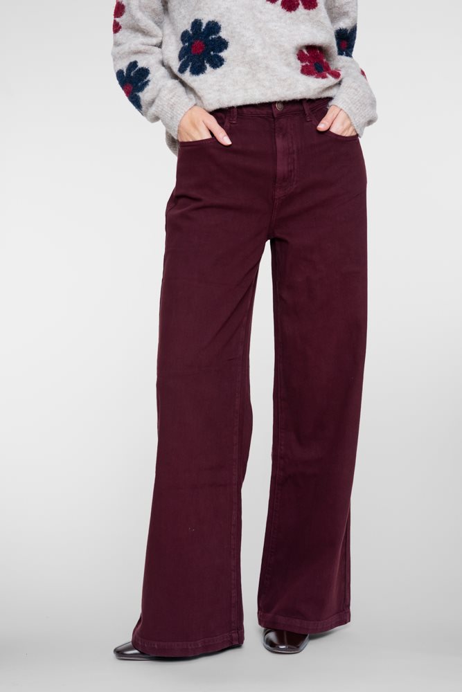 Flared Jeans