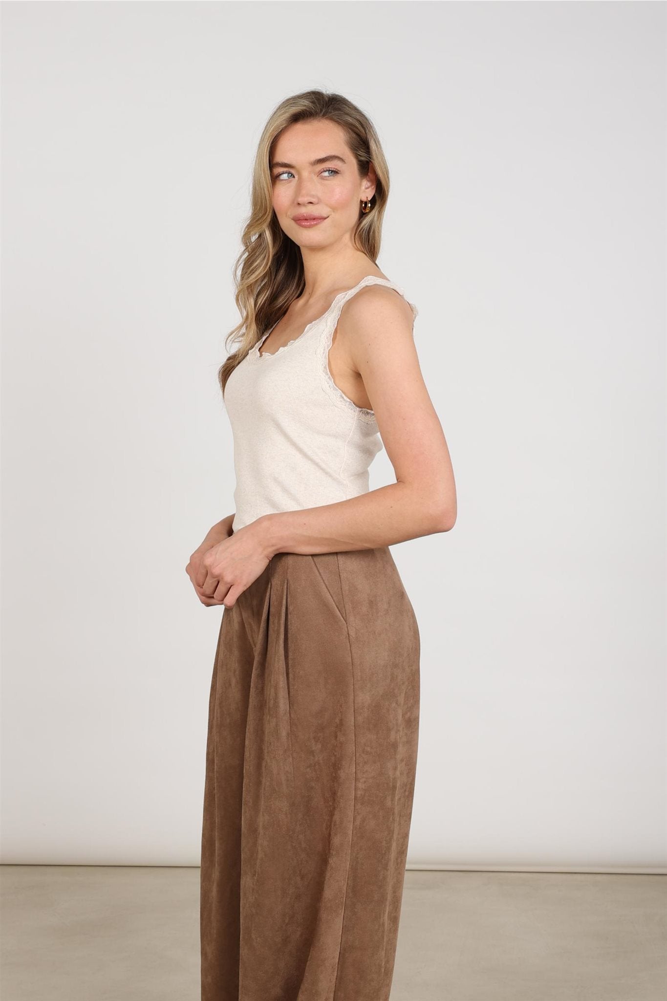 Maddie Singlet Lace
