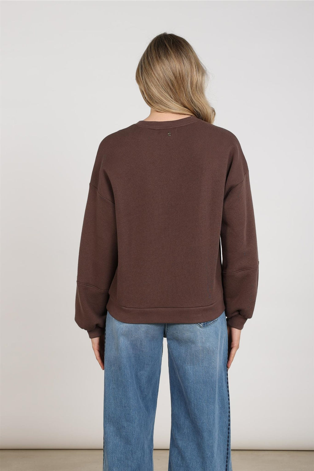 Nicola Pullover