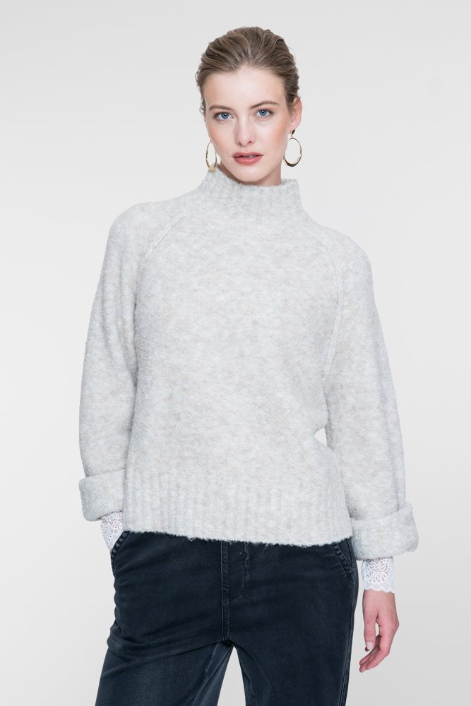 Pullover Turtleneck