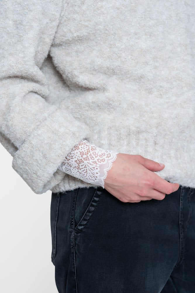 Pullover Turtleneck
