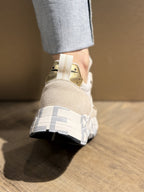 Sneakers Club105