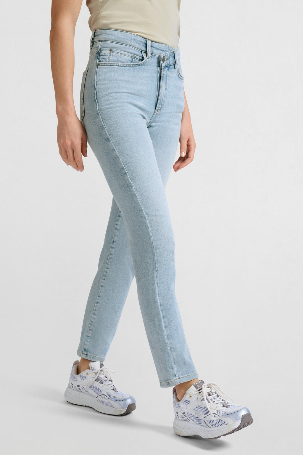 Straight Fit Jeans