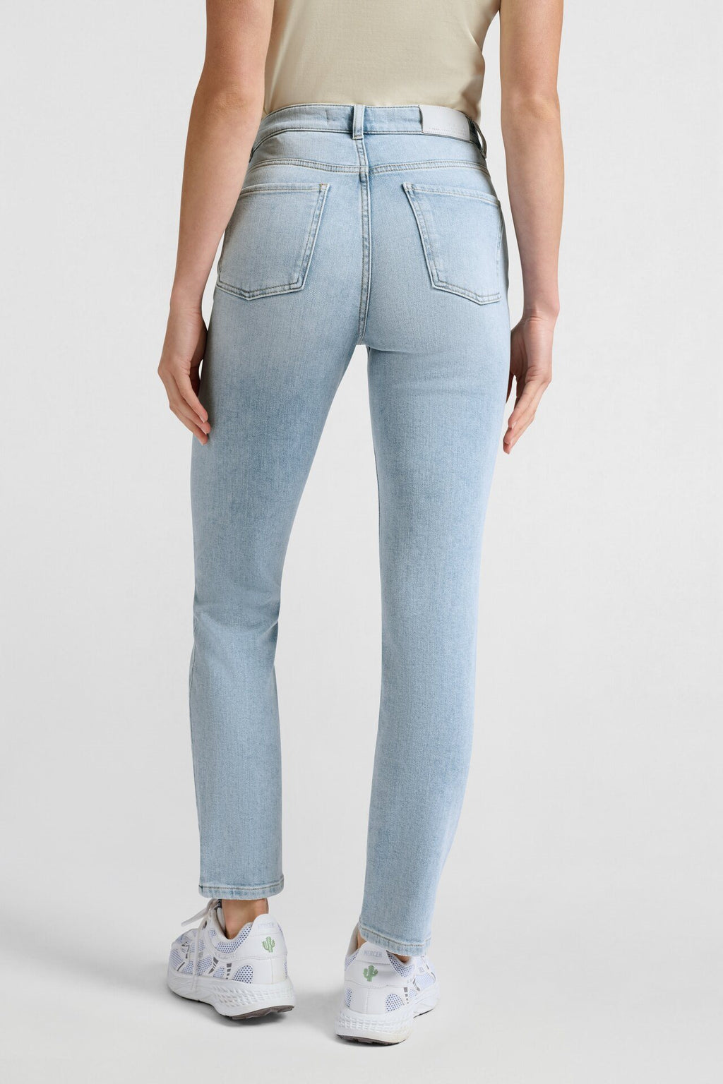 Straight Fit Jeans