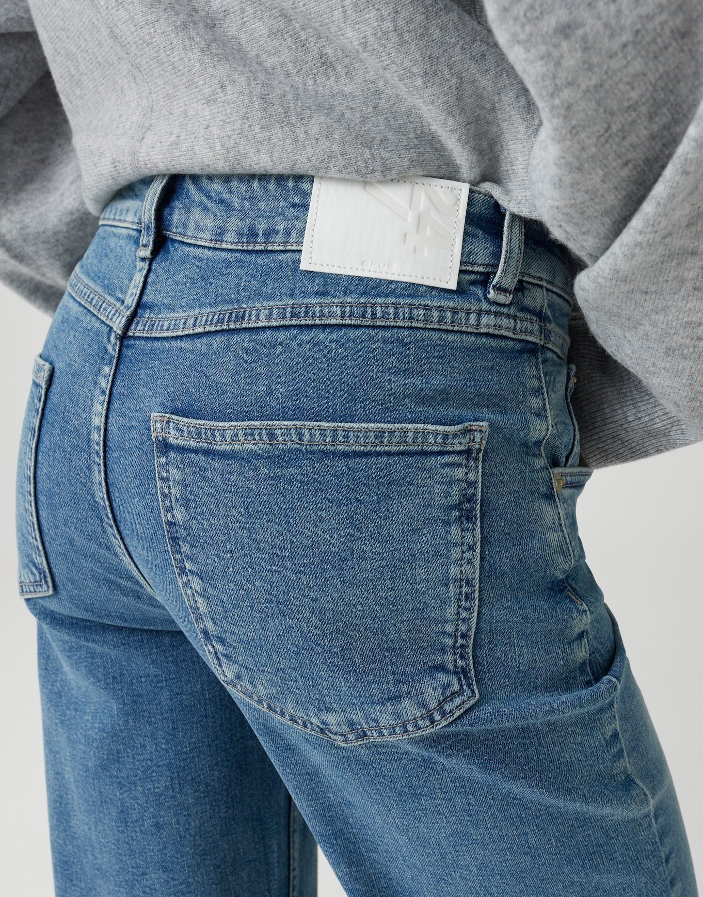Straight Jeans Minah Honesty