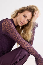 Top Flared Cuff
