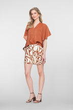 Bi-color Short met Swirl Print
