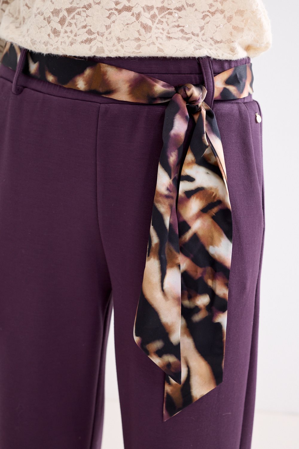 Wide-Leg Trousers Scarf